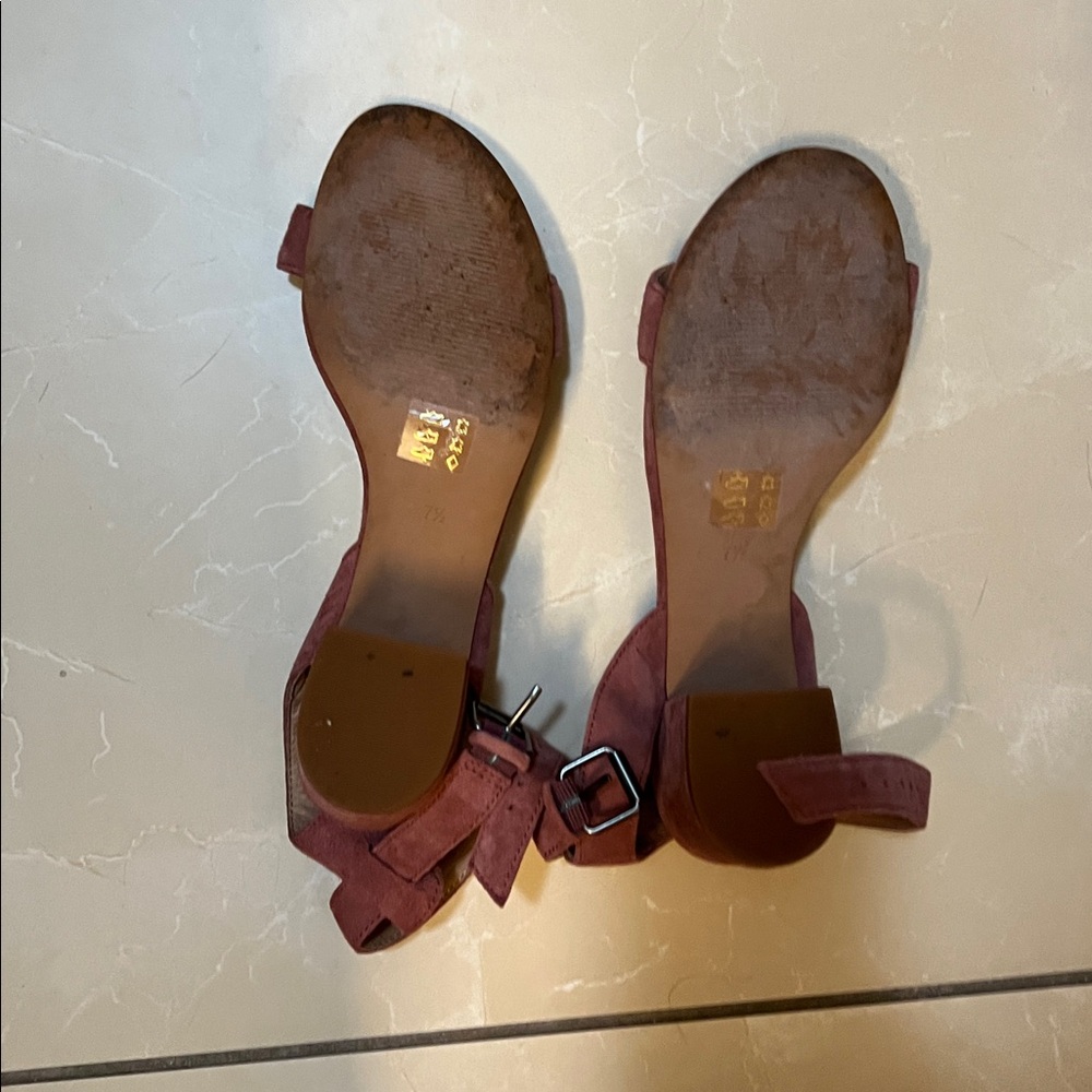 Madewell Block Heel Suede Sandals - Picture 4 of 4